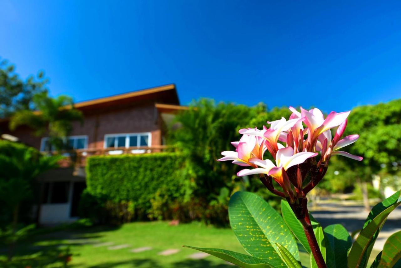 Theerama Cottage Suan Phueng Ngoại thất bức ảnh